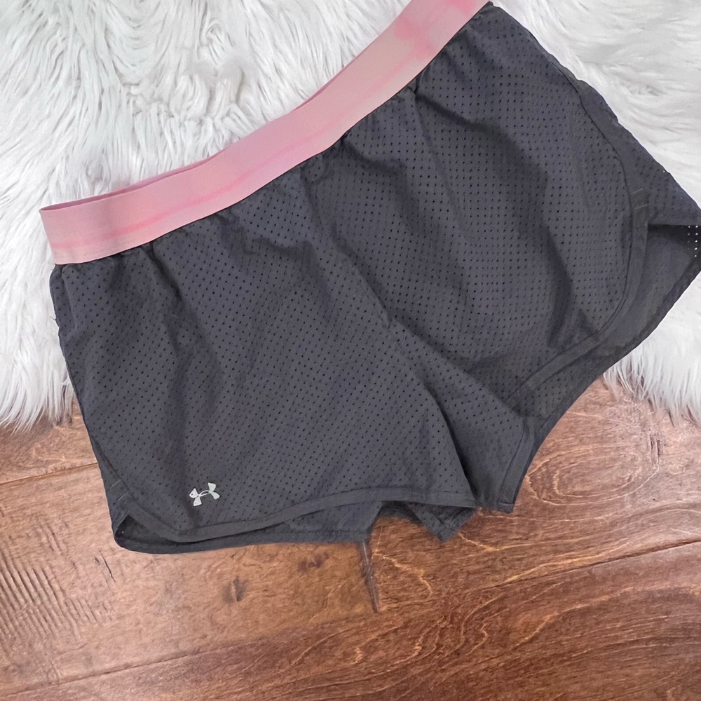 Under Armour Women's mesh‎ gray shorts size M